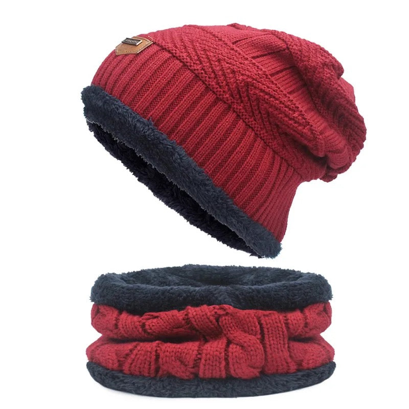 Unisex winter beanies and scarfs