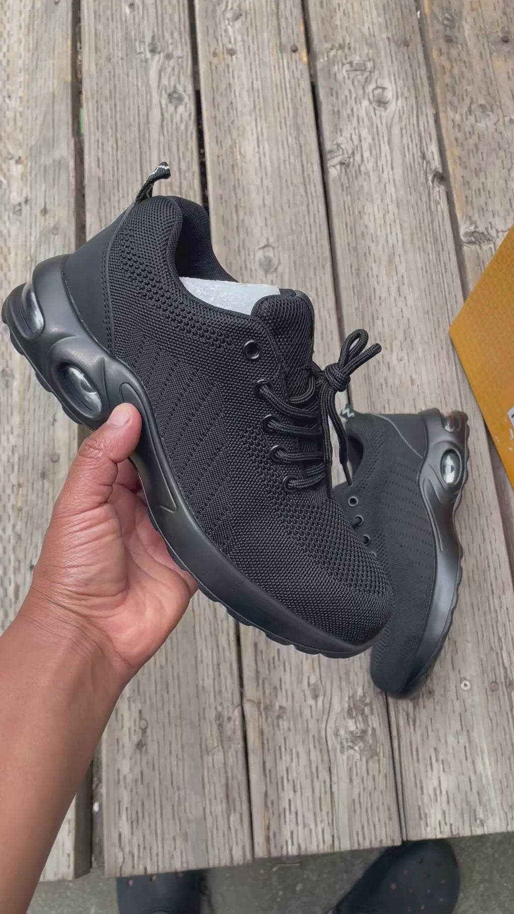 Men’s work shoes steel toe